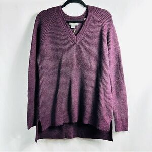 NWT Natural Reflections Women’s Sz Medium Purple V-Neck Long Sleeve Sweater